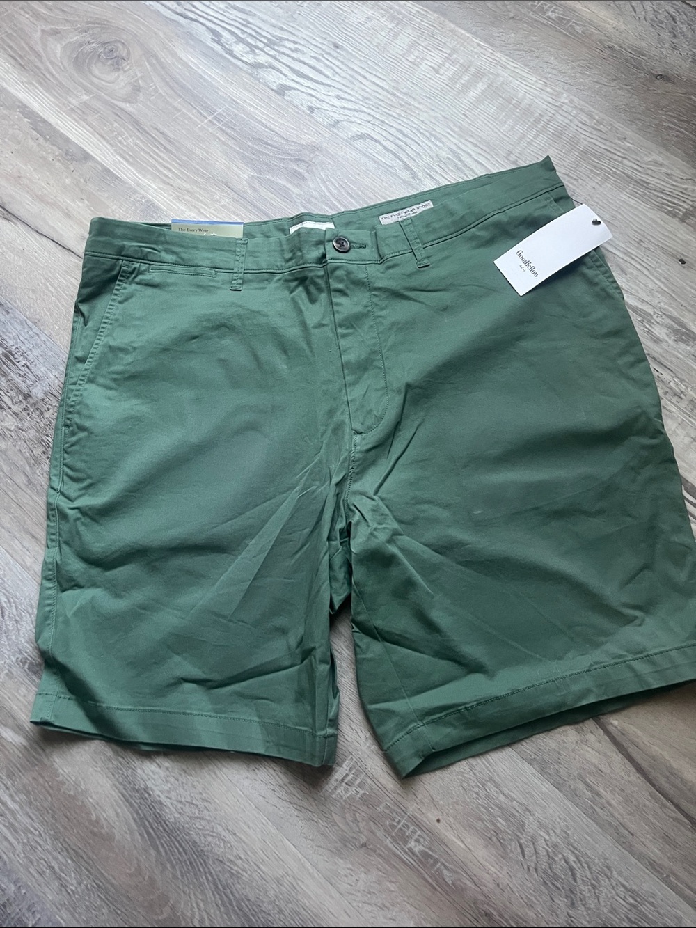 Goodfellow & Co Green Flat-Front 9” inseam Shorts